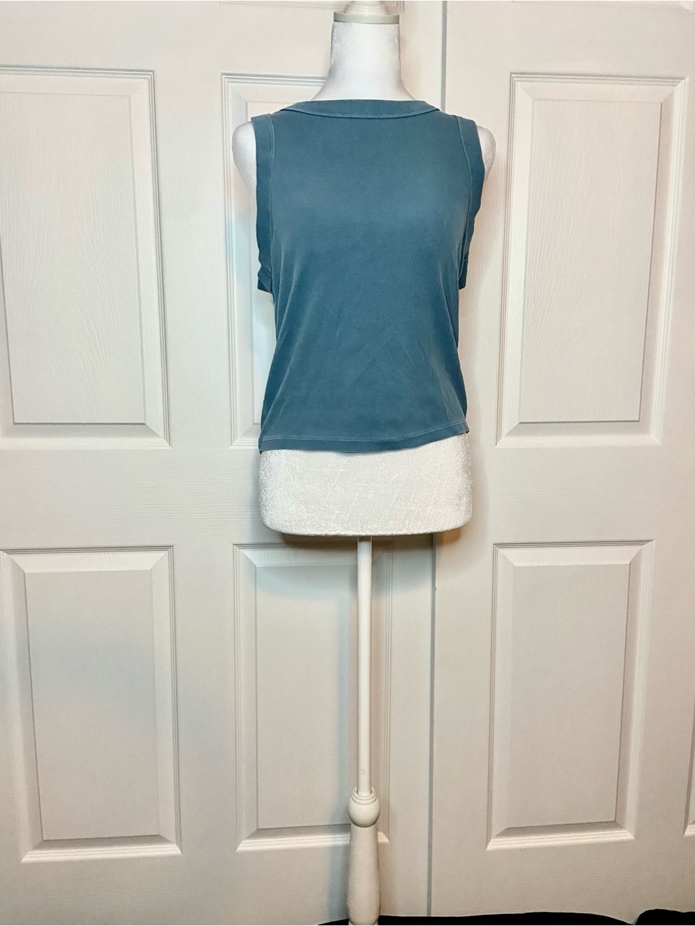Ribbed Cropped Tank